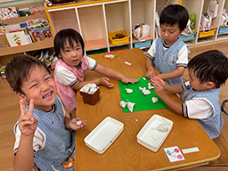 粘土遊びは本当に楽しいですよね