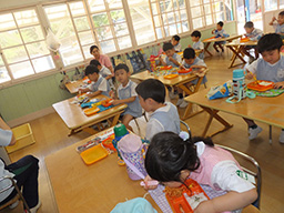 食べ方も少しずつ上手になっていて、成長を感じますね